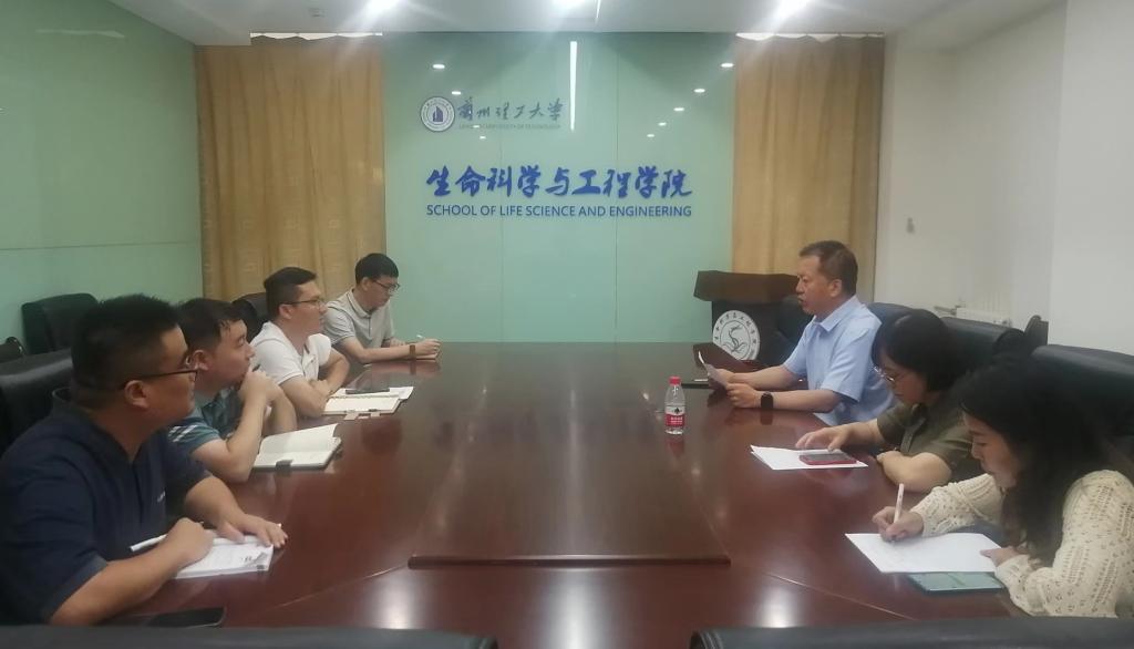 k8凯发举行文冠果研发工作推进会